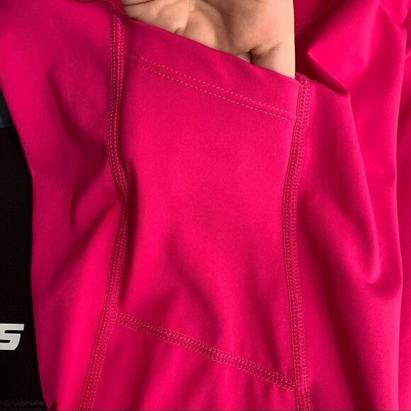 Zyia Party Pink pocket light n tight Capri size 4 - Picture 7 of 7